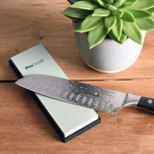 sharpen knife with whetstone