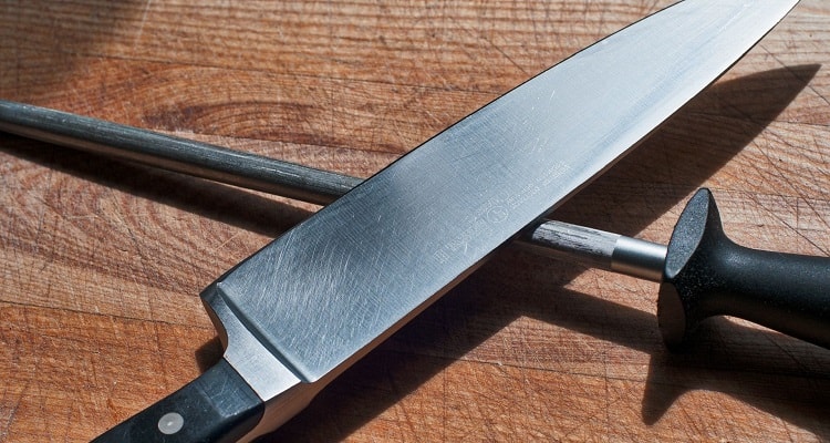 3 Best Ways on How to Clean a Knife Sharpening Steel