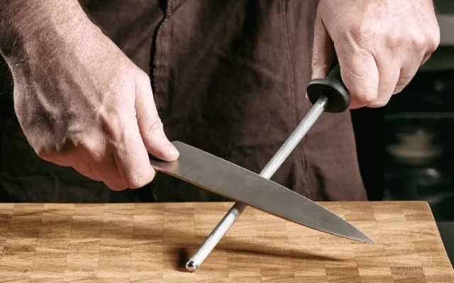 how to sharpen a knife
