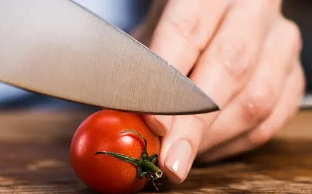 knife tomato test